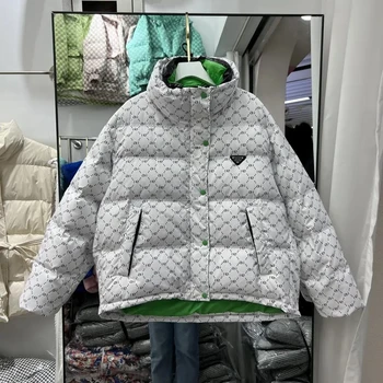 2023 Új koreai levélállvány galléros kabát női rövid kabát Vastagabb meleg parkas divatos táskás pufferdzseki