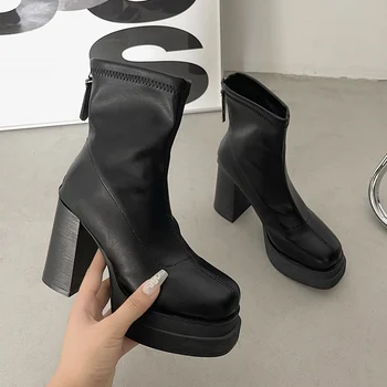 Chunky High Heels Bokacsizma - nők 2023 hátsó cipzáras lakkbőr csizma Nő Light Fashion Designer Black Platform Booties