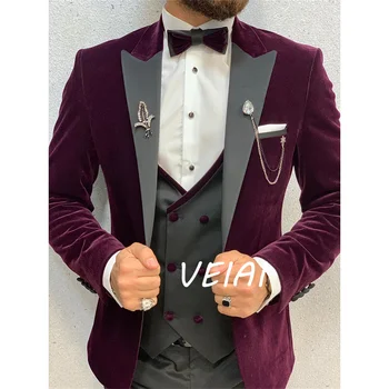 Férfi öltönyök Divat Luxus Balck csúcsos hajtóka karcsú szabású normál kabát nadrág mellény háromrészes bársony blézer egyedi készítésű esküvő