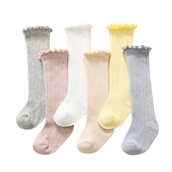 Kényelmes és lélegző baba térdig érő zokni fodros gyerek hálós zokni fésült pamut csipke virág gyermek zokni 0-3Y