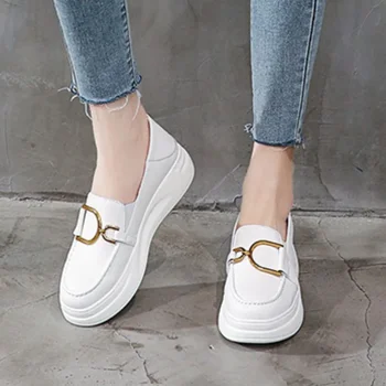 Márka női naplopók 2023 Női alkalmi egyszemélyes cipők vastag talp Brit stílusú Lolita alacsony sarkú cipő fehér egységes cipő platform szivattyúk