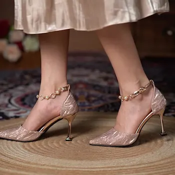 Márkás pumpák Menyasszonyi cipő 2023 alkalmi sarkú szandál Női Bling Bling hegyes ék kosárlabda platform divat menyasszony legújabb C