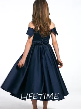 Navy V-nyakú esküvői virág lány ruha térdig érő klasszikus születésnap a vállról A-LINE báli szatén hercegnő ruhák 2022